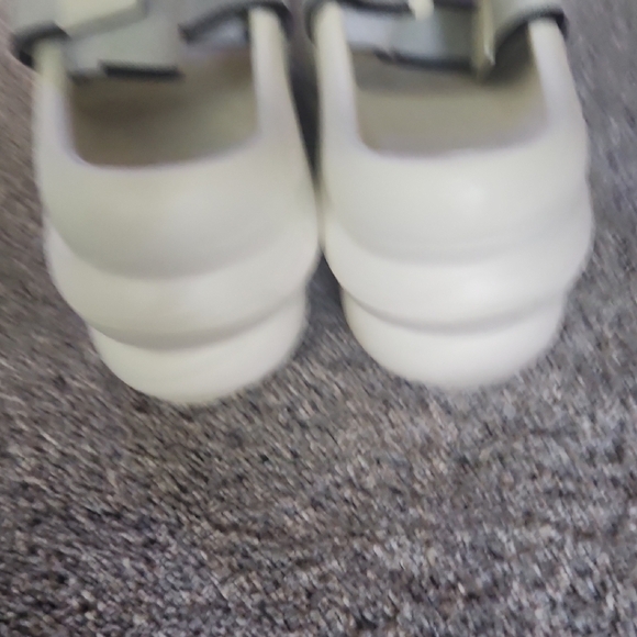 White Platform Sandals with Adjustable Straps - Picture 4 of 5